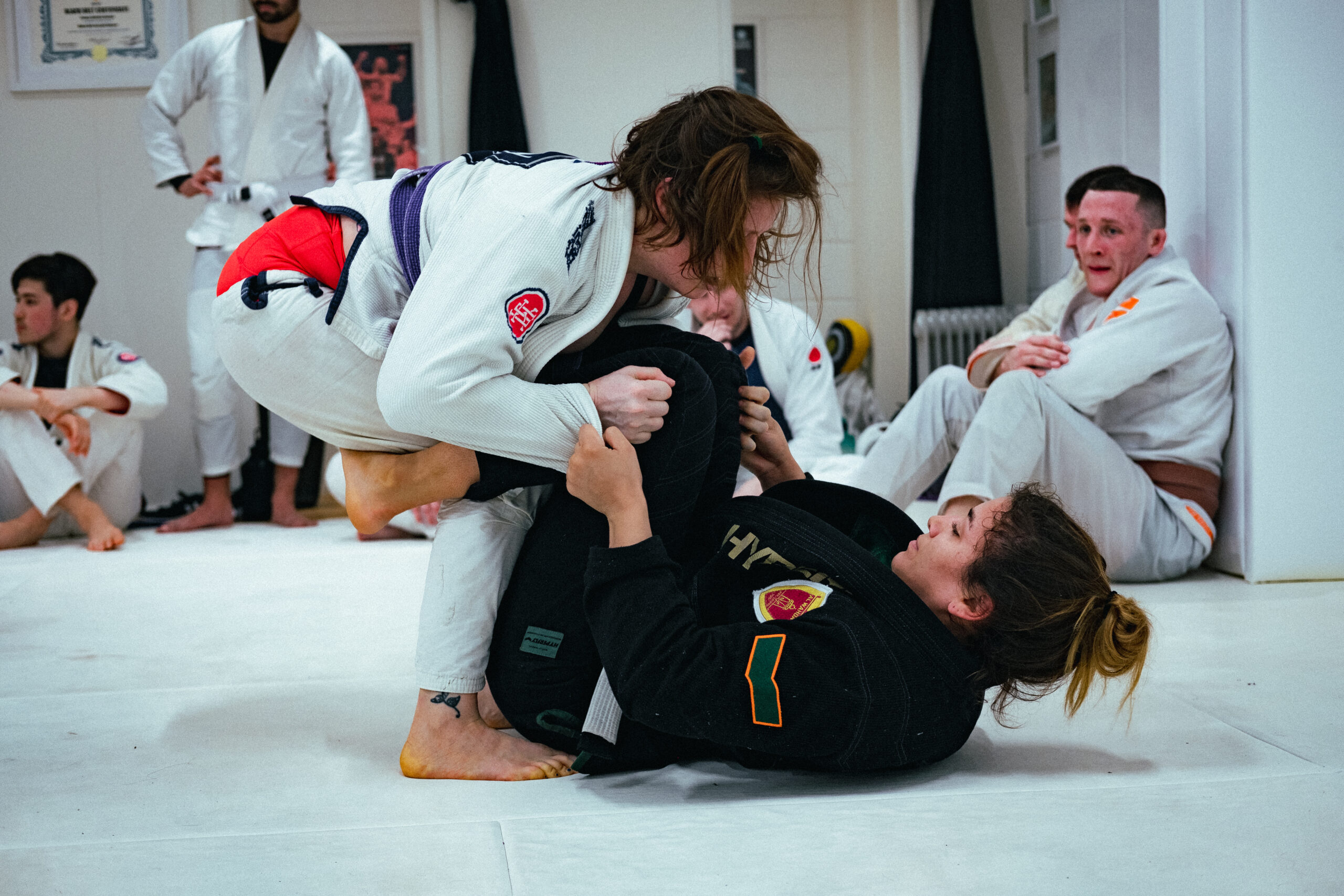 Anna Rodrigues training with Sam Quinn at at Escapology BJJ in Cambridge